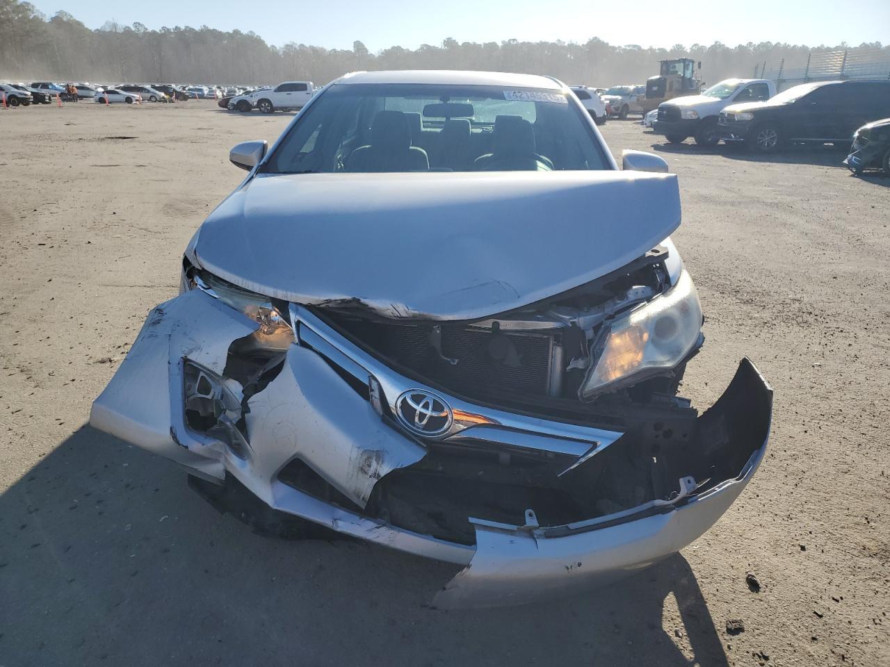 2014 TOYOTA CAMRY L - Image 5
