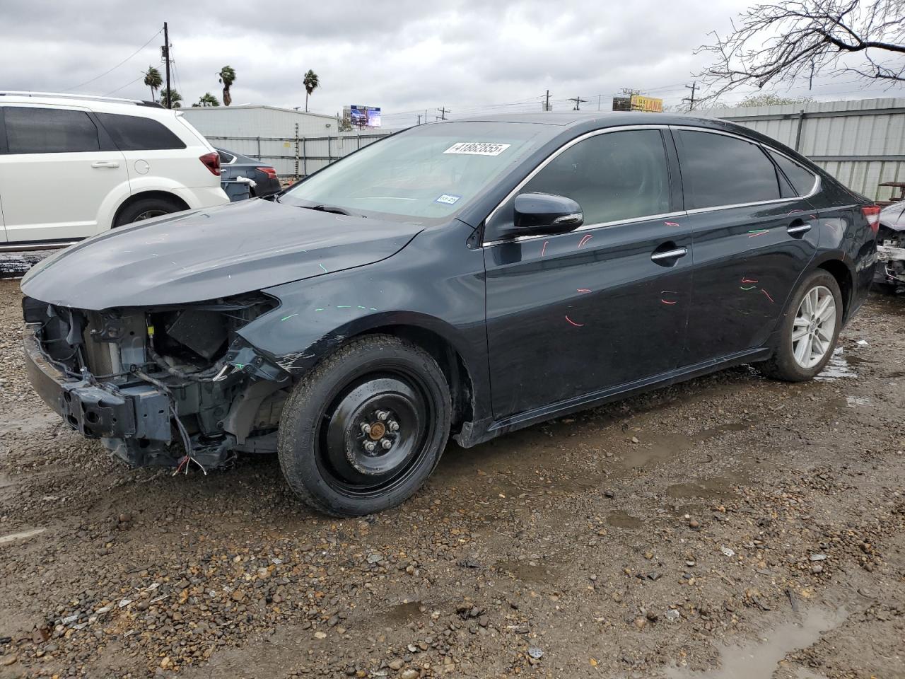 2015 TOYOTA AVALON XLE