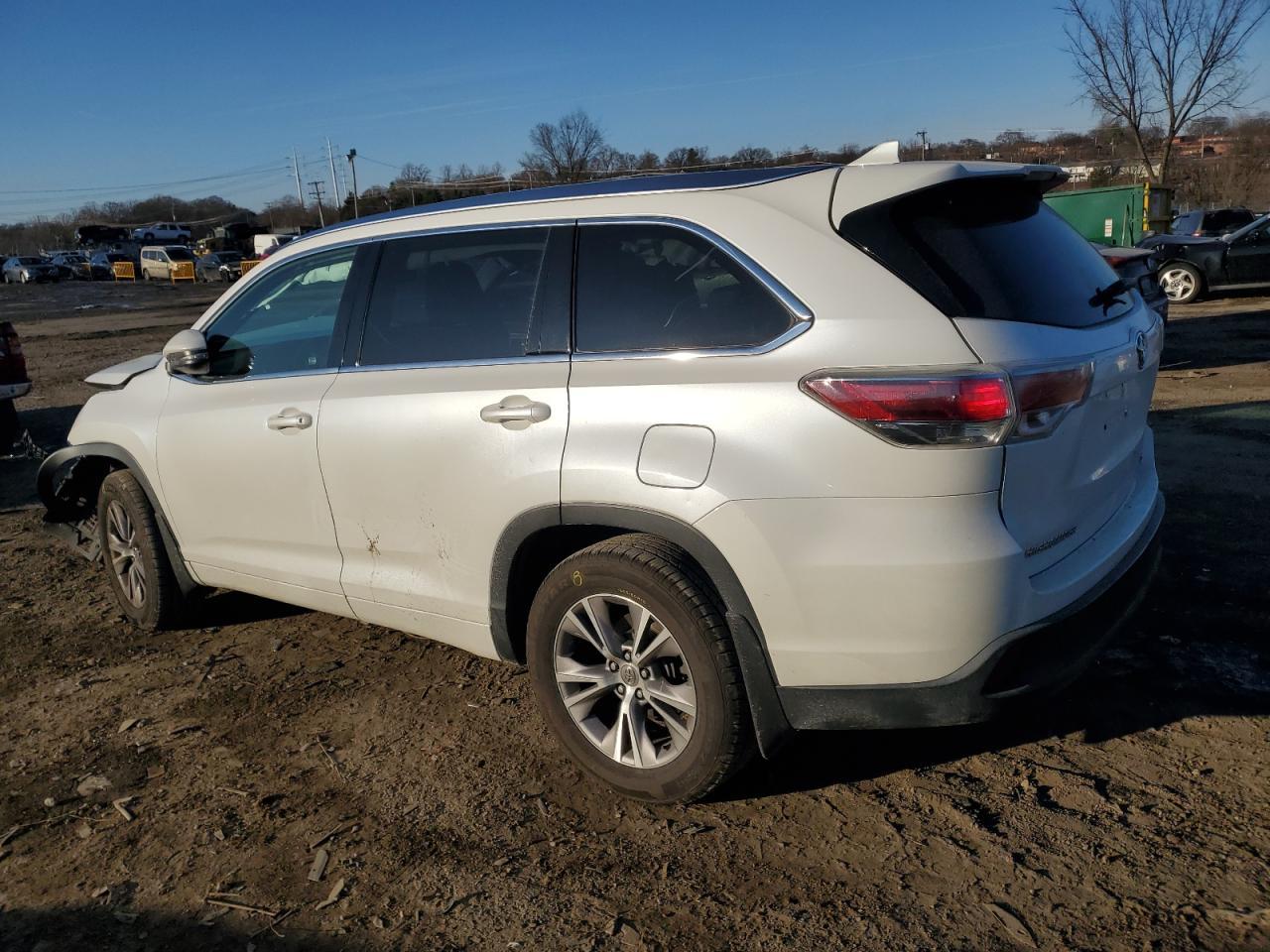 2015 TOYOTA HIGHLANDER - Фото 2