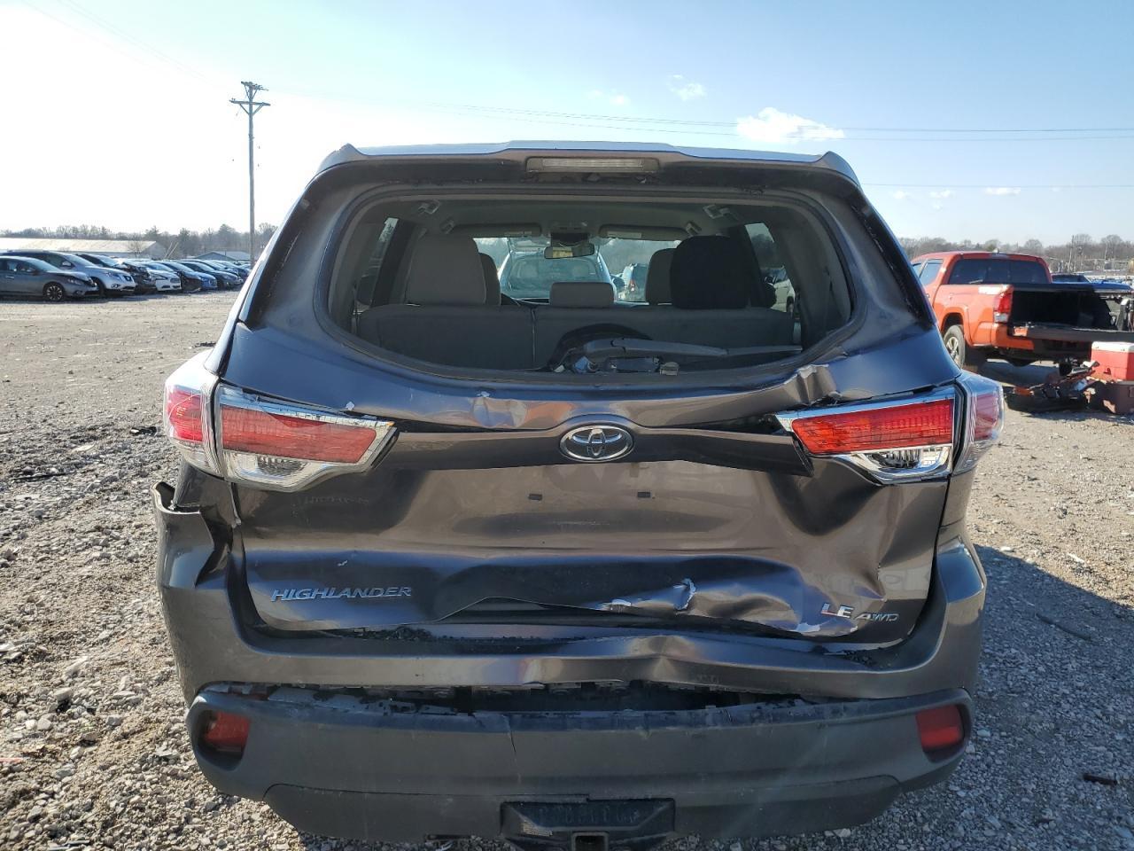 2014 TOYOTA HIGHLANDER - Image 6
