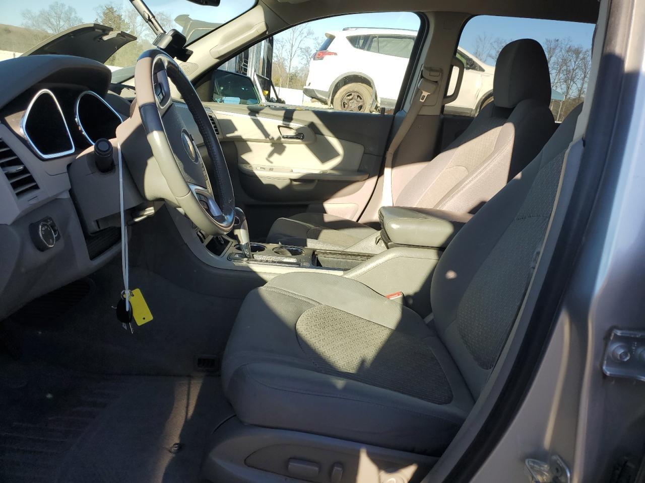2012 CHEVROLET TRAVERSE L - Image 7