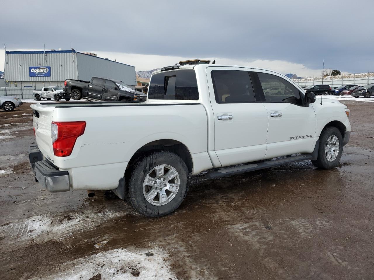 2018 NISSAN TITAN S - Фото 3