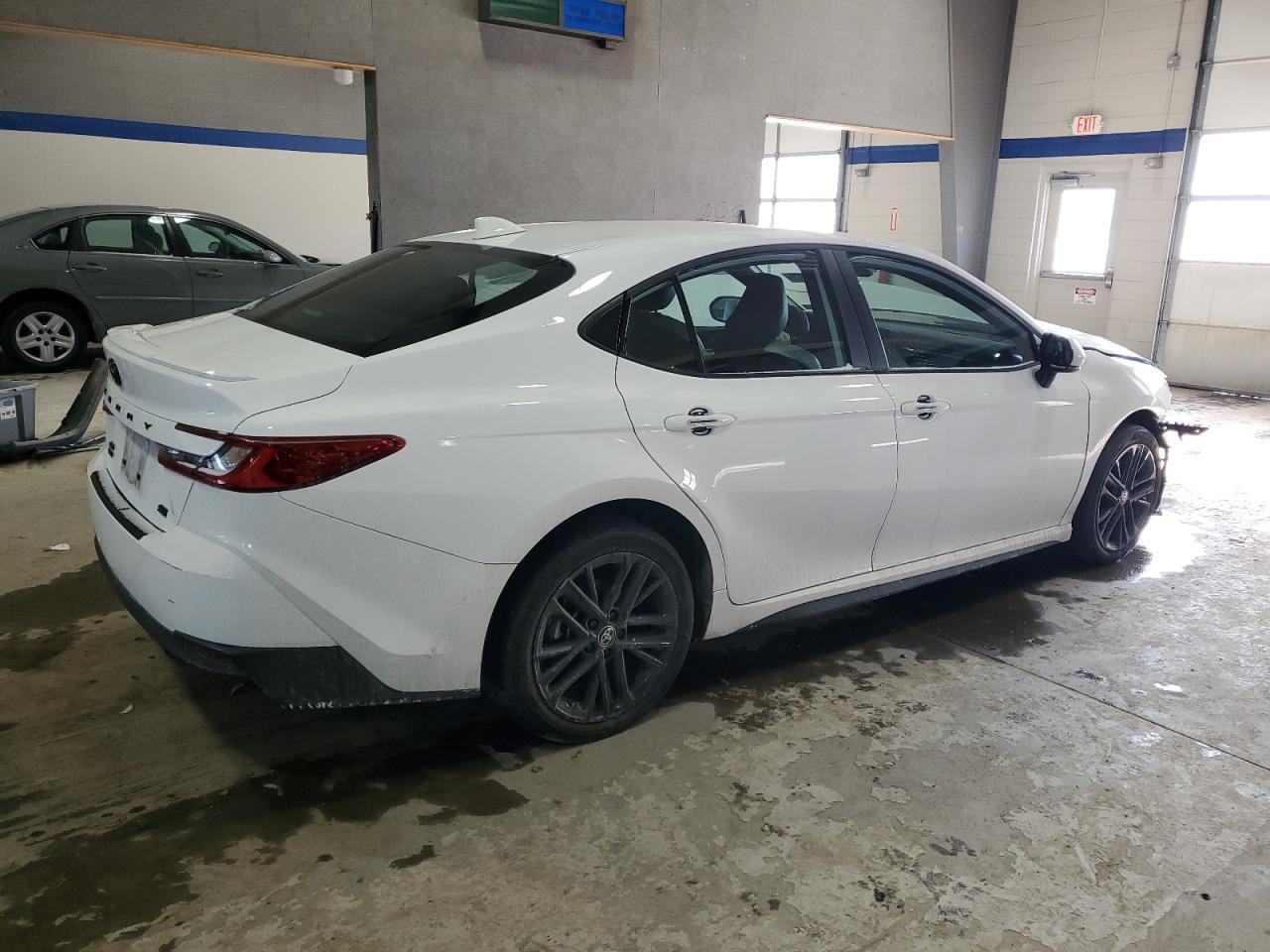 2025 TOYOTA CAMRY XSE - Фото 3