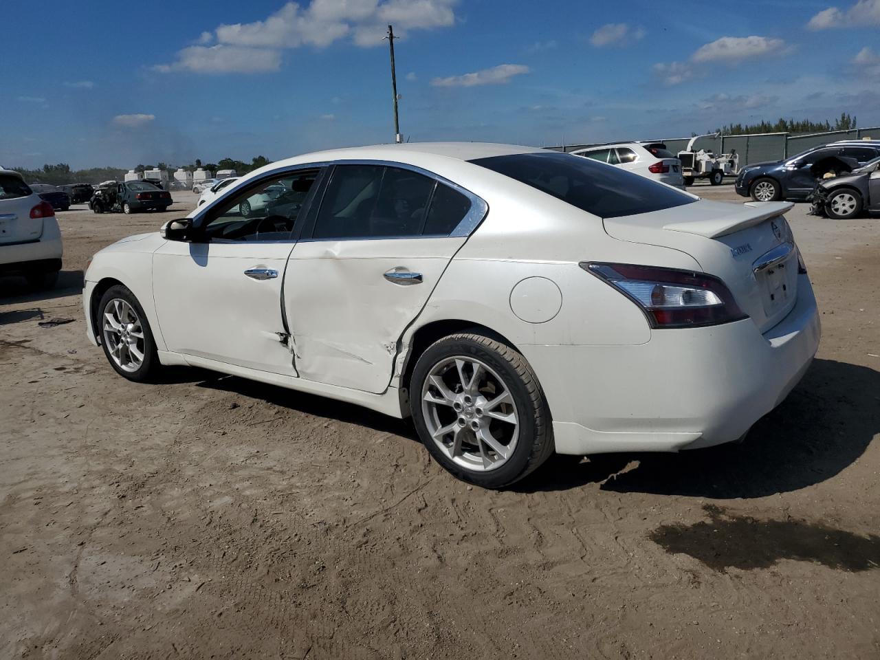 2013 NISSAN MAXIMA S - Image 2