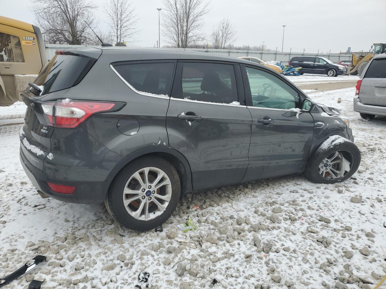 2017 FORD ESCAPE SE - Image 3