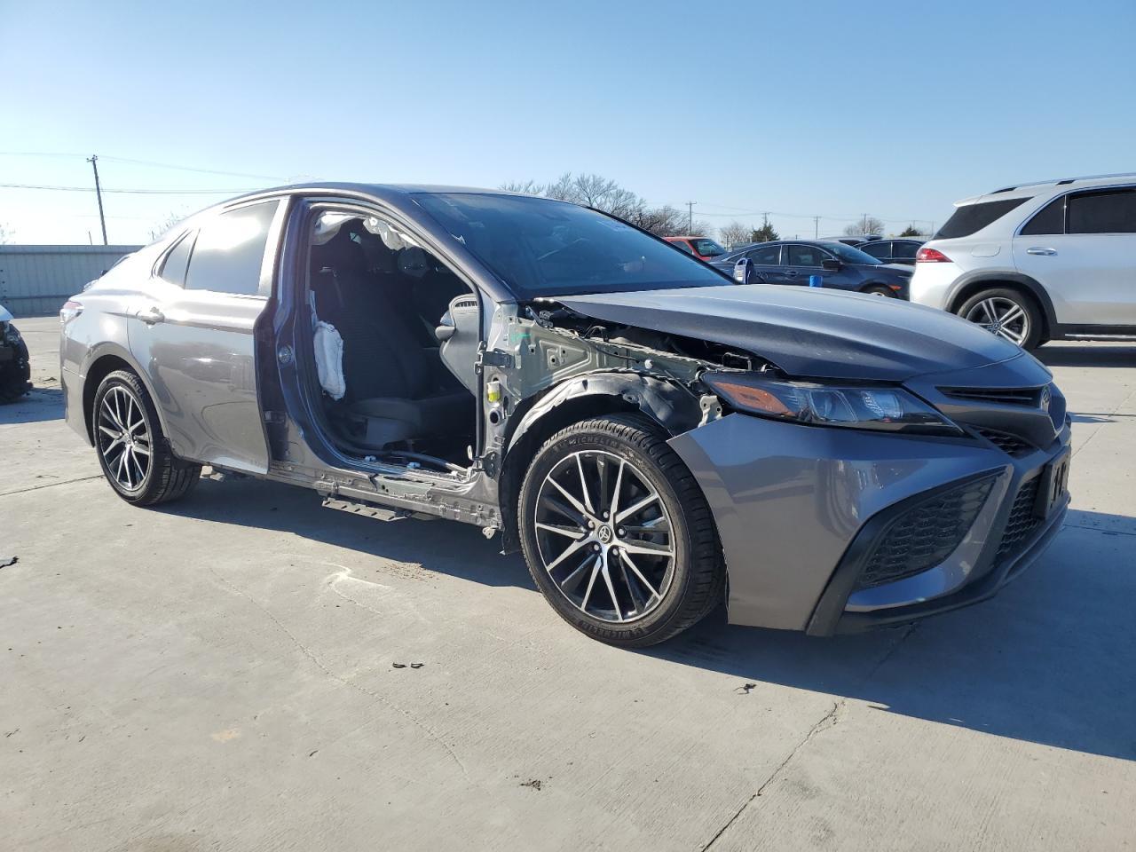 2021 TOYOTA CAMRY SE - Image 4