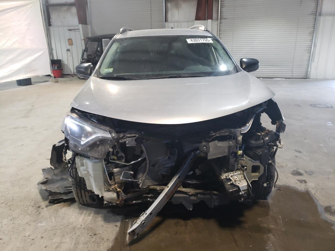 2017 TOYOTA RAV4 LE - Image 5