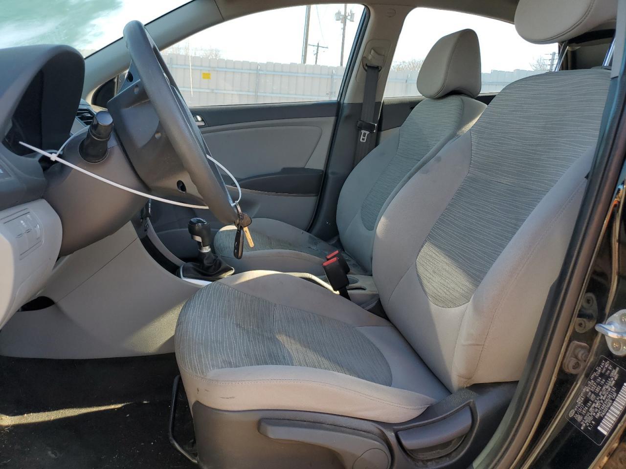 2017 HYUNDAI ACCENT SE - Image 7