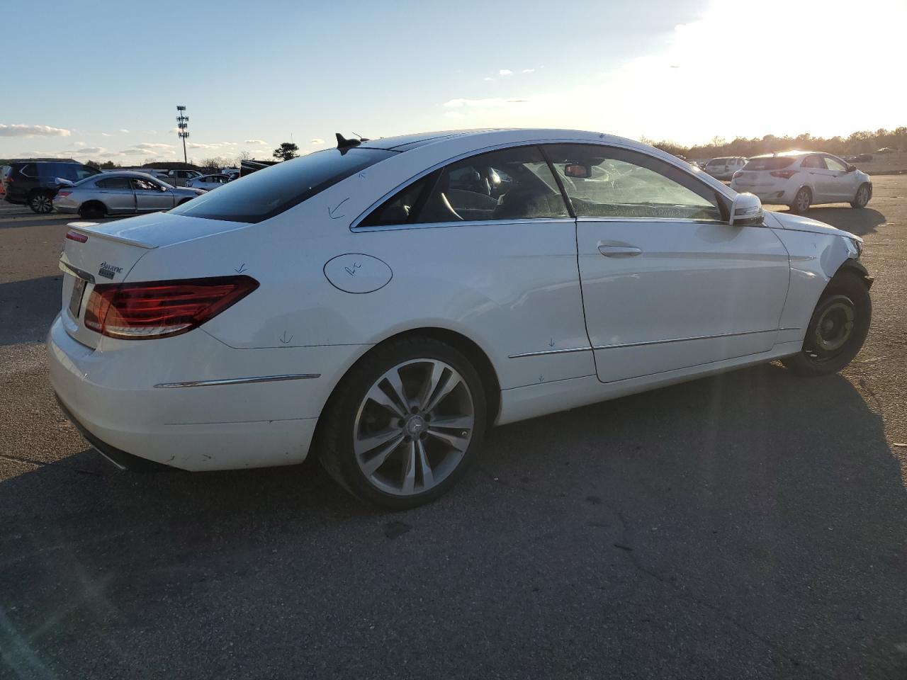 2014 MERCEDES-BENZ E 350 4MAT - Фото 3