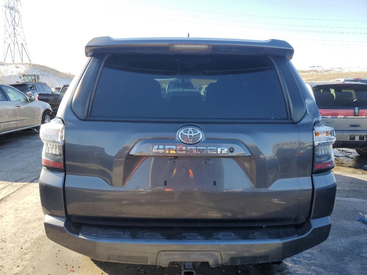 2019 TOYOTA 4RUNNER SR - Image 6