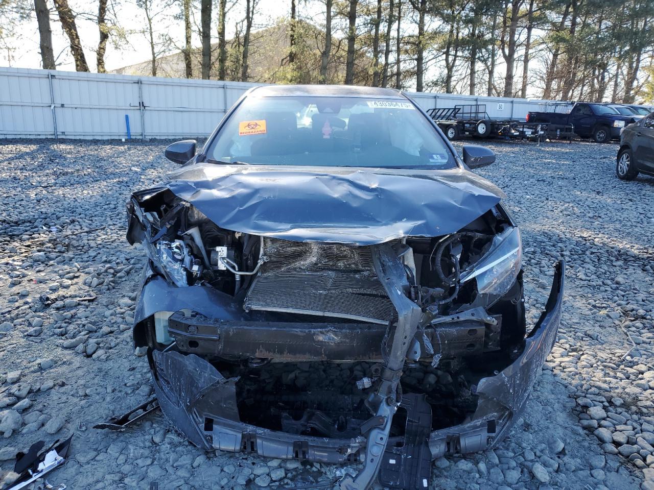 2019 TOYOTA COROLLA L - Image 5