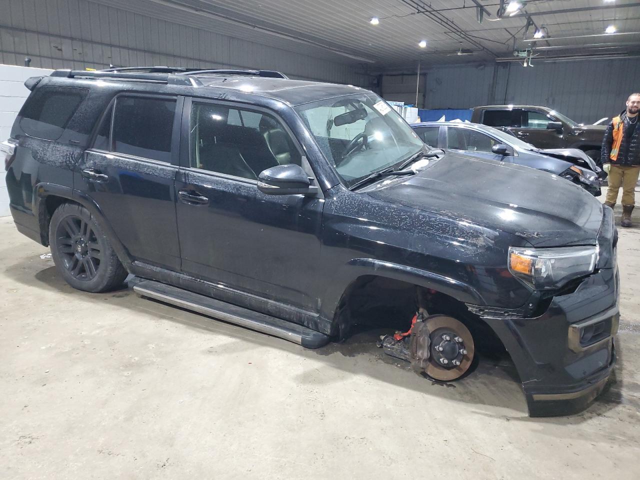 2019 TOYOTA 4RUNNER SR - Image 4
