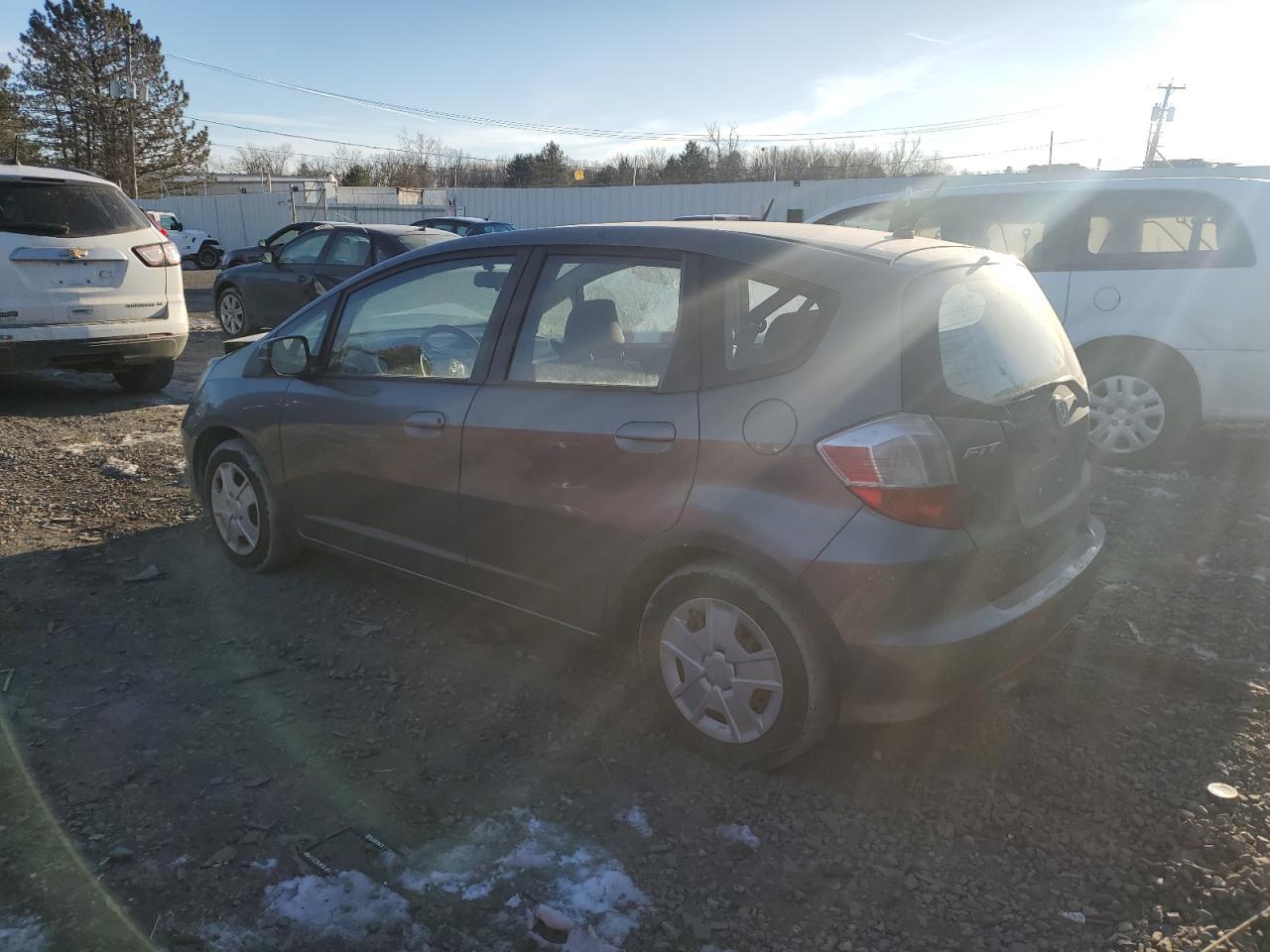 2013 HONDA FIT - Image 2