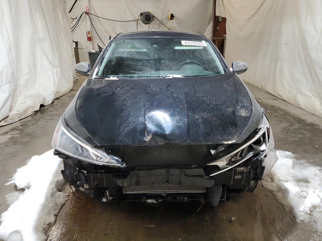 2019 HYUNDAI ELANTRA SE - Фото 5