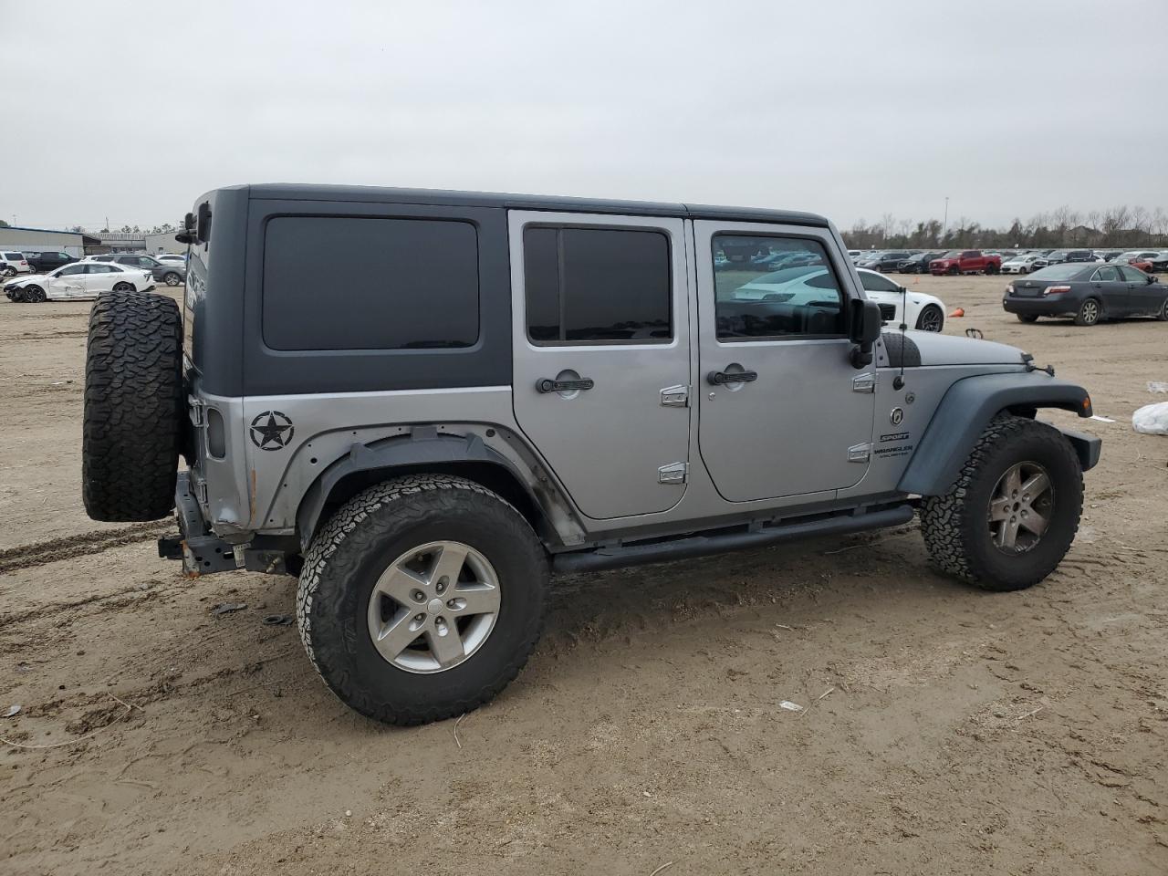2014 JEEP WRANGLER U - Image 3