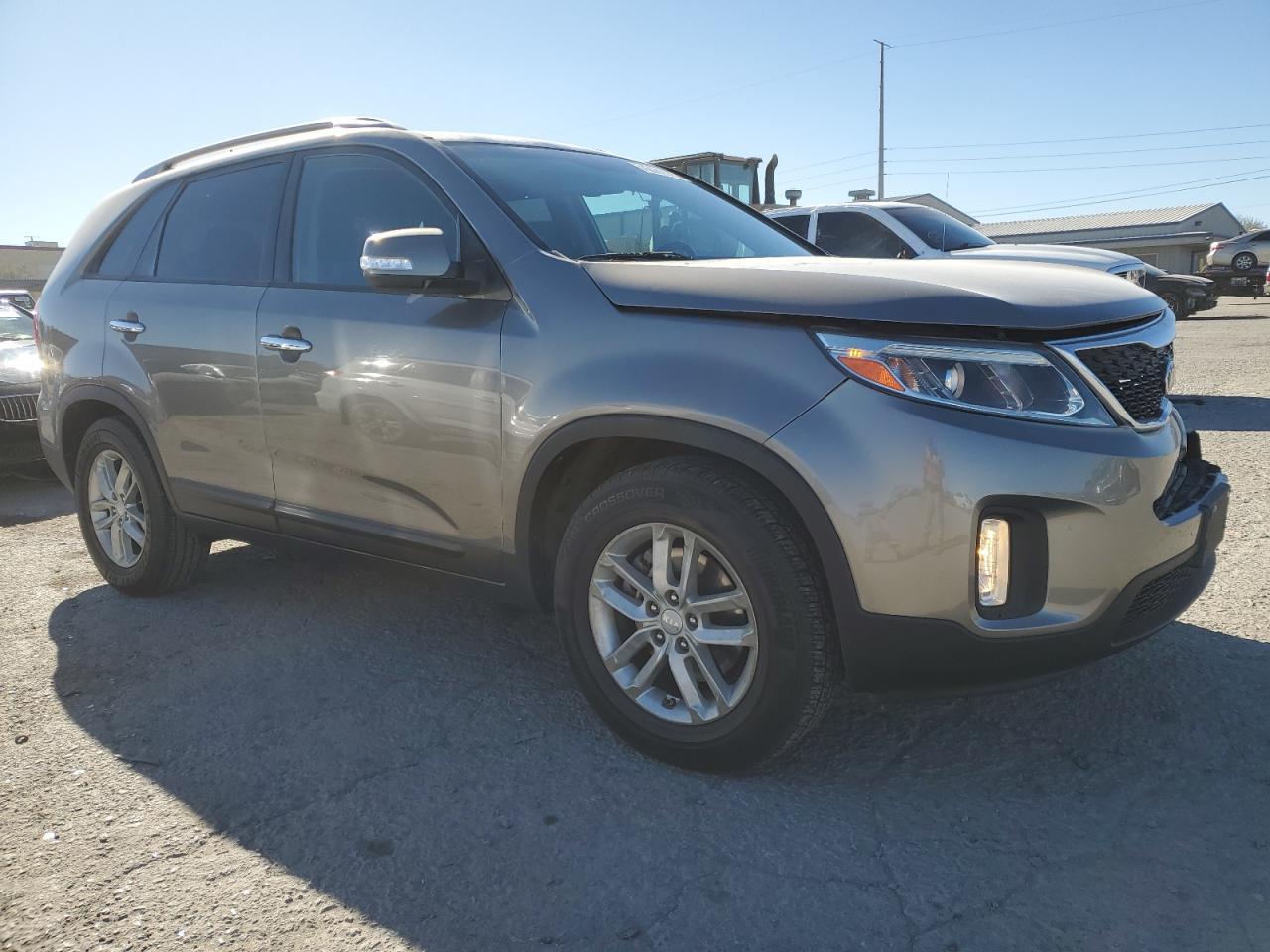 2015 KIA SORENTO LX - Image 4