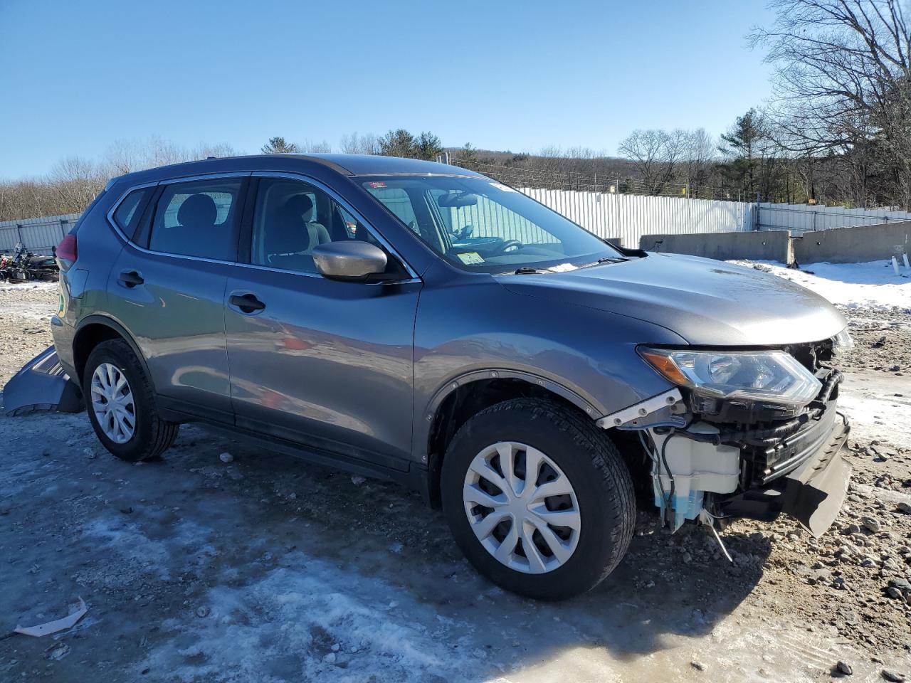 2017 NISSAN ROGUE SV - Фото 4