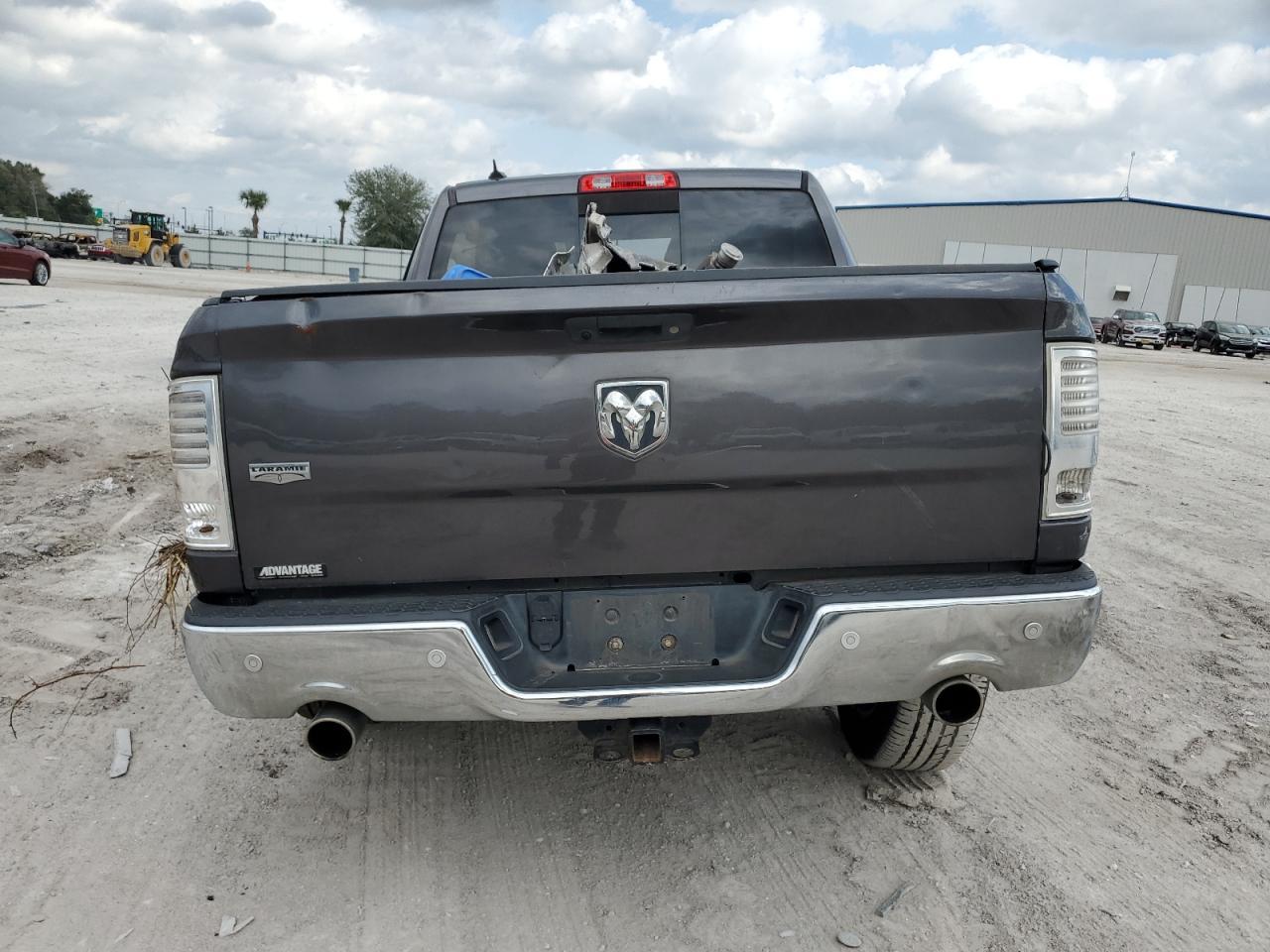 2017 RAM 1500 LARAM - Image 6