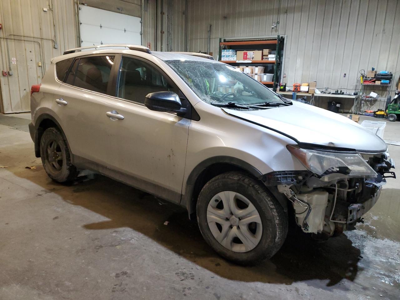 2015 TOYOTA RAV4 LE - Image 4