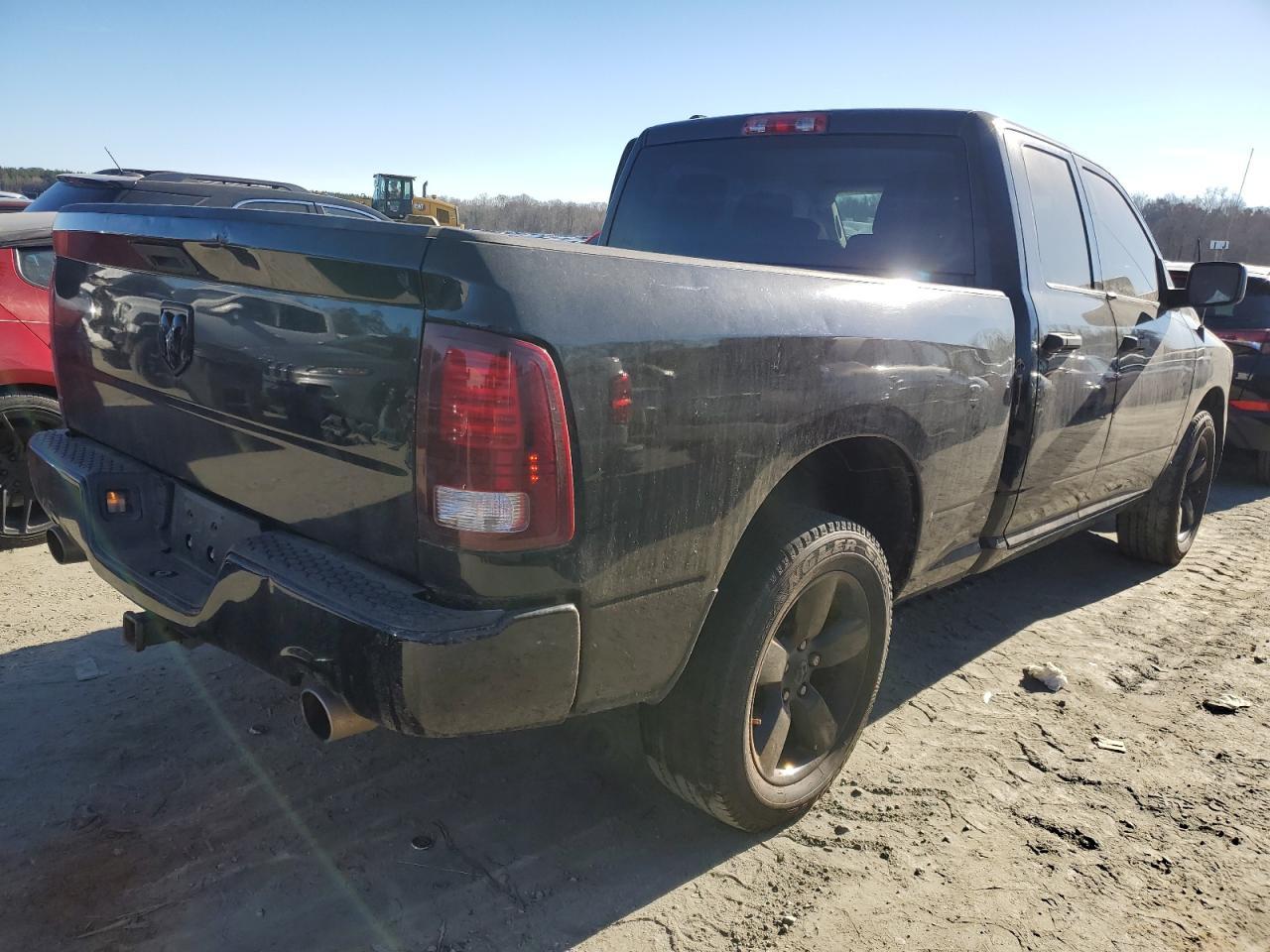 2014 RAM 1500 ST - Фото 3