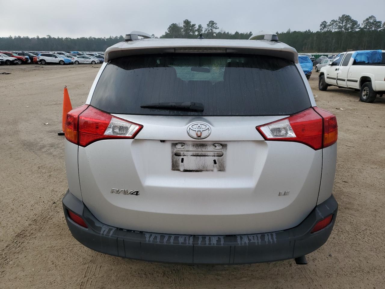 2014 TOYOTA RAV4 LE - Фото 6
