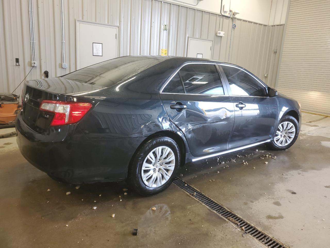 2014 TOYOTA CAMRY L - Image 3
