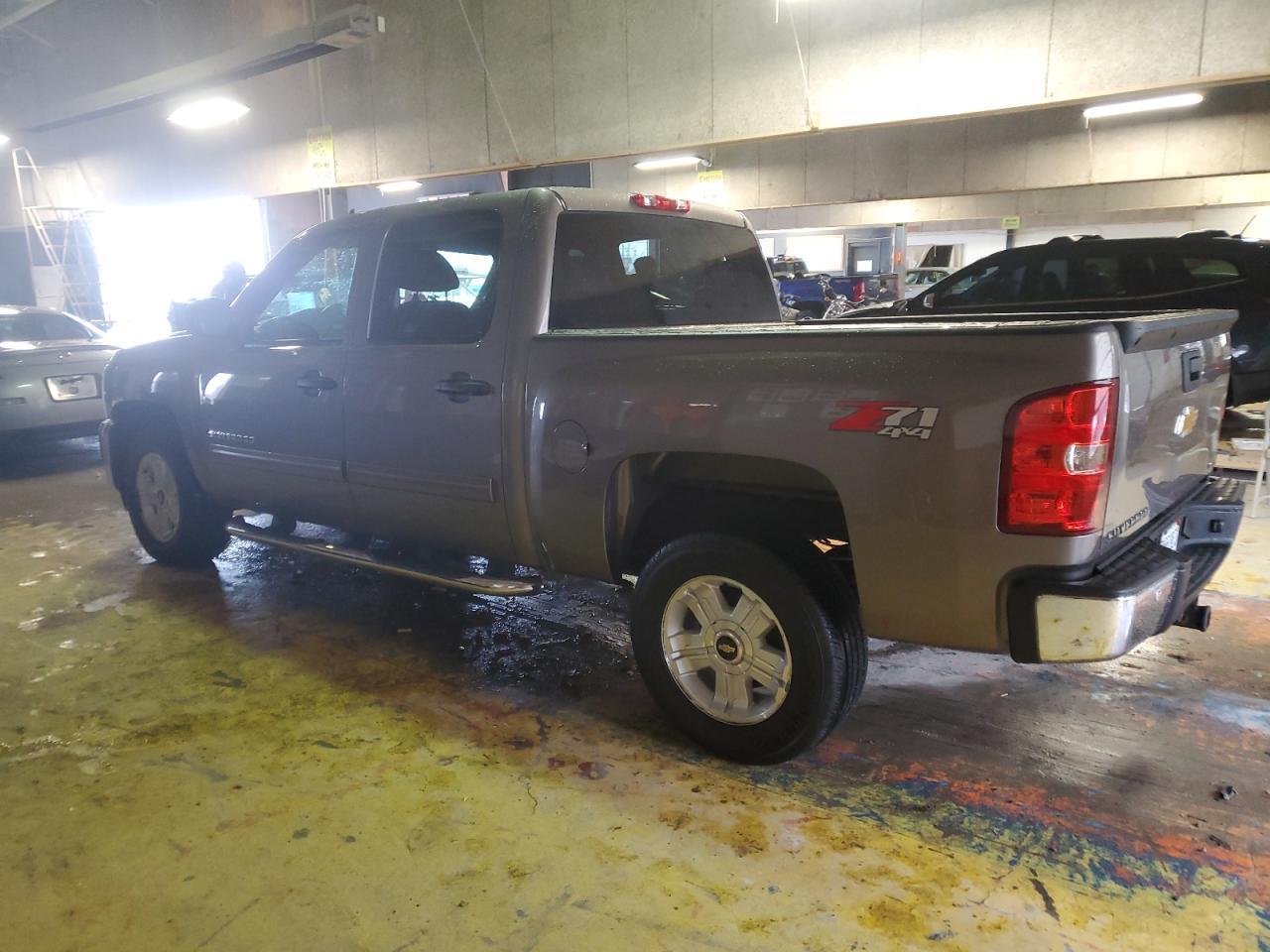 2013 CHEVROLET SILVERADO - Image 2
