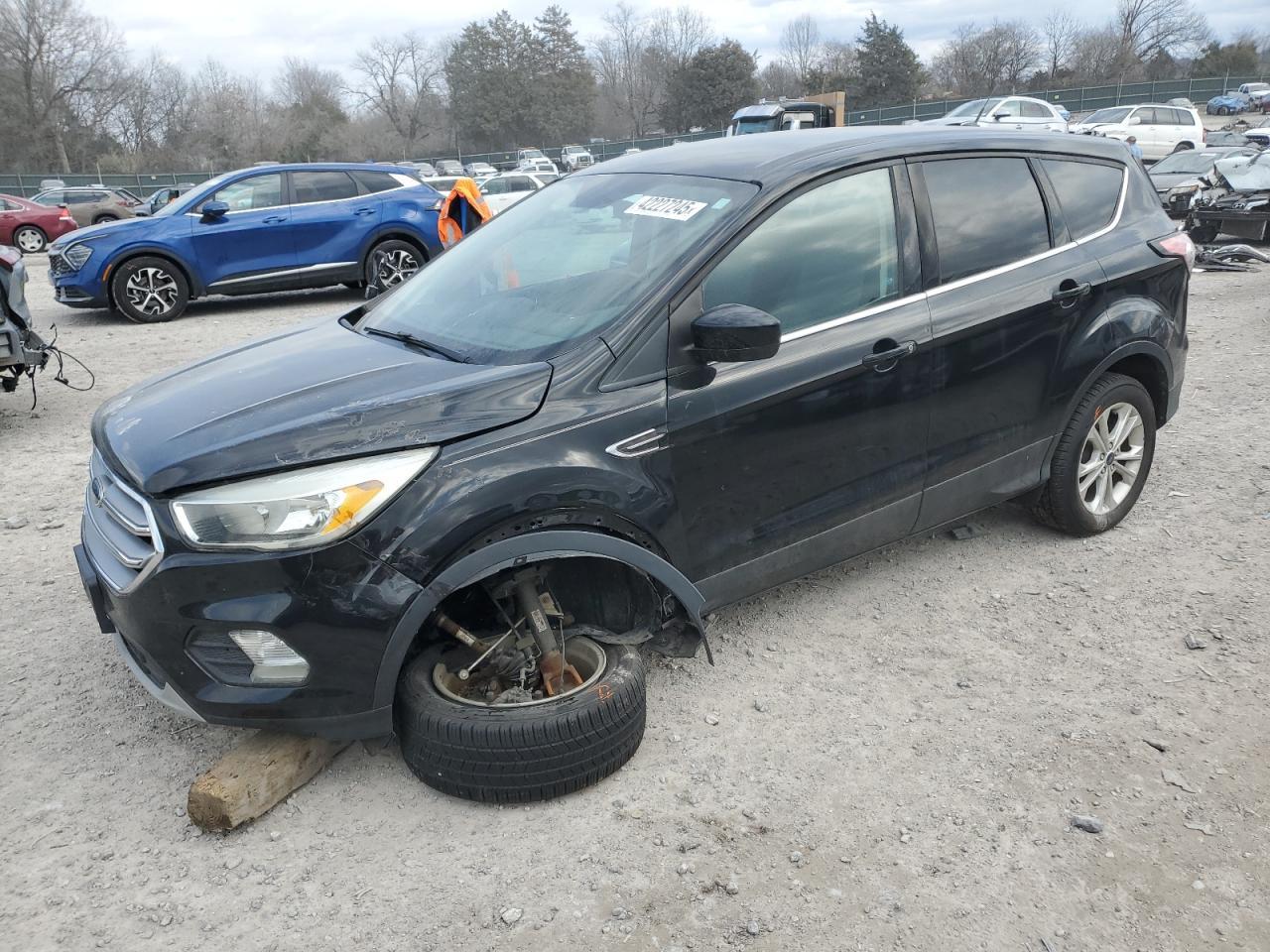 2017 FORD ESCAPE SE car image