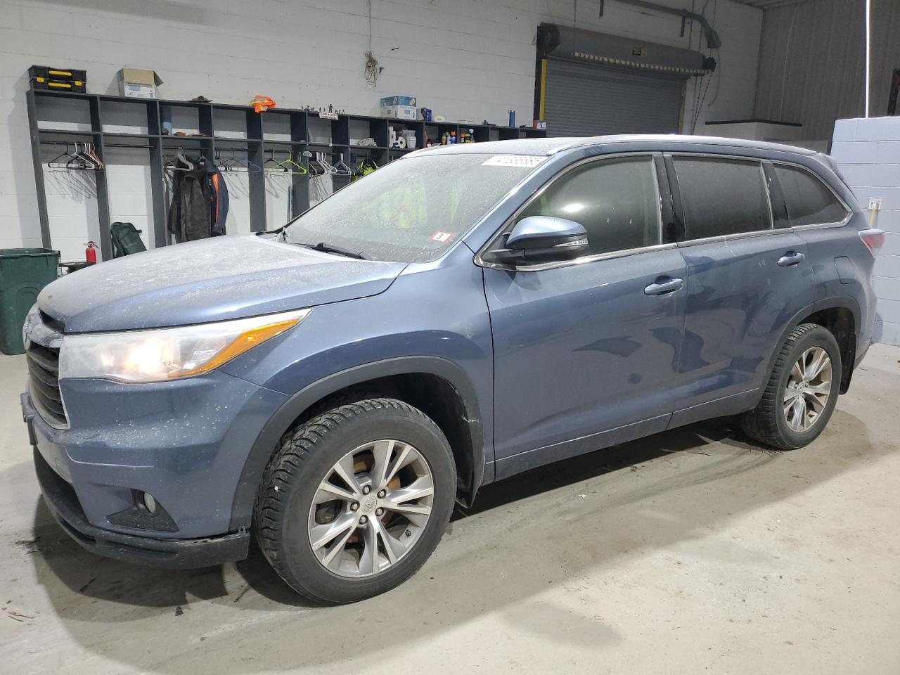2015 TOYOTA HIGHLANDER