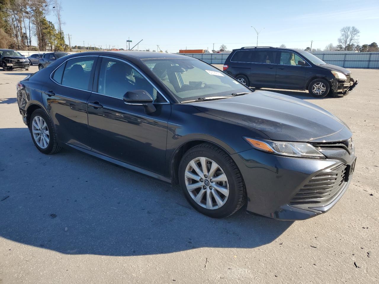 2020 TOYOTA CAMRY LE - Фото 4