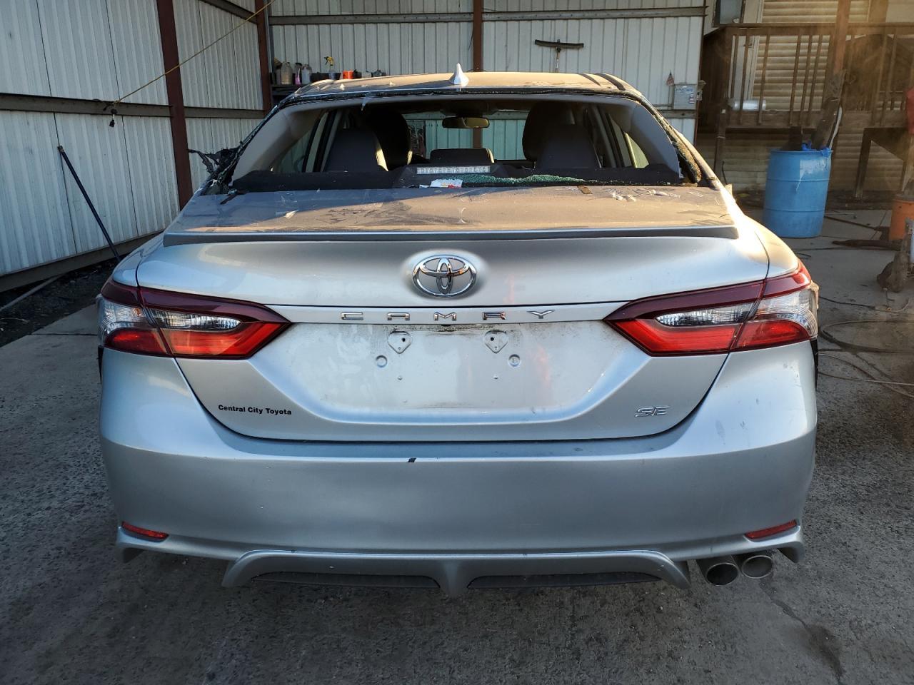 2021 TOYOTA CAMRY SE - Фото 6