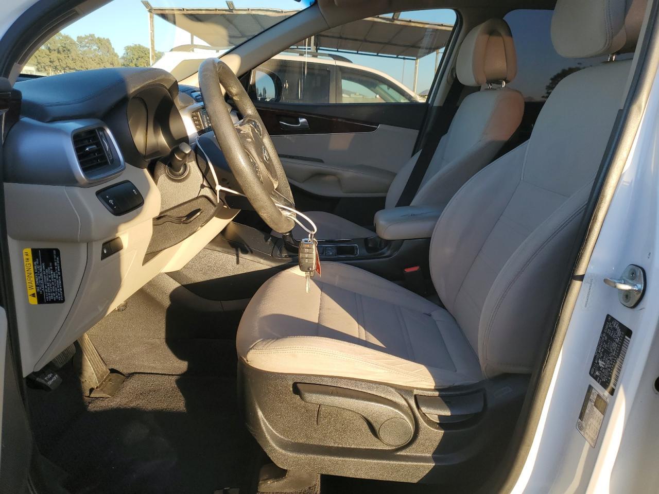2016 KIA SORENTO LX - Image 7
