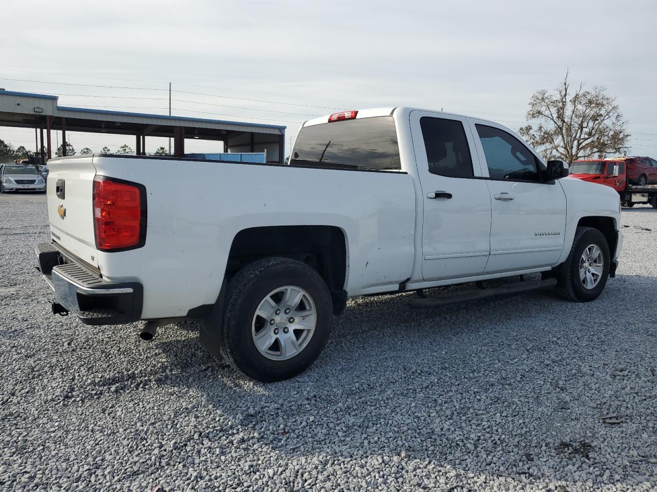 2018 CHEVROLET SILVERADO - Фото 3