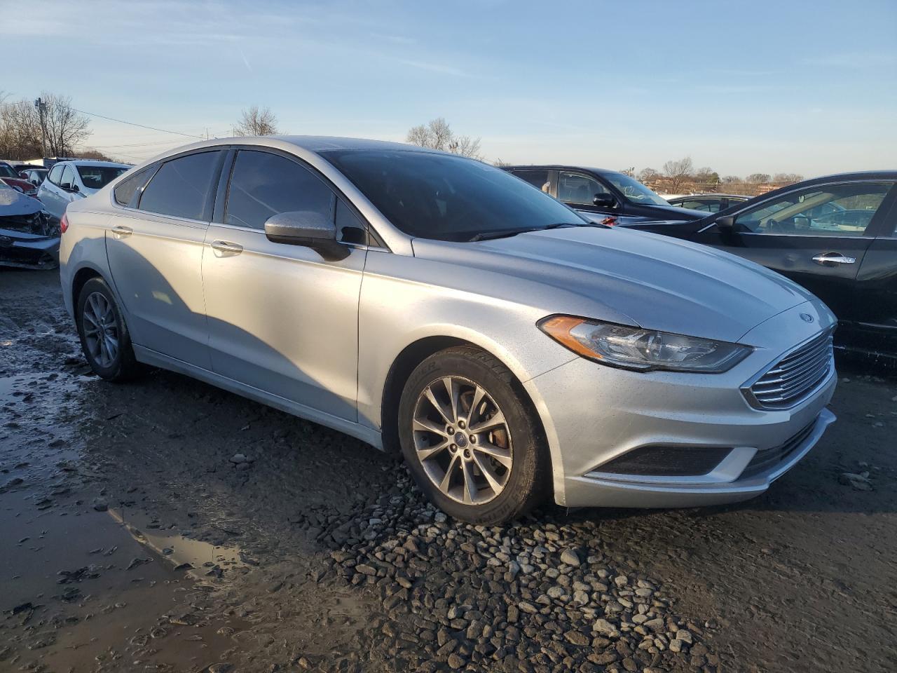 2017 FORD FUSION SE - Фото 4