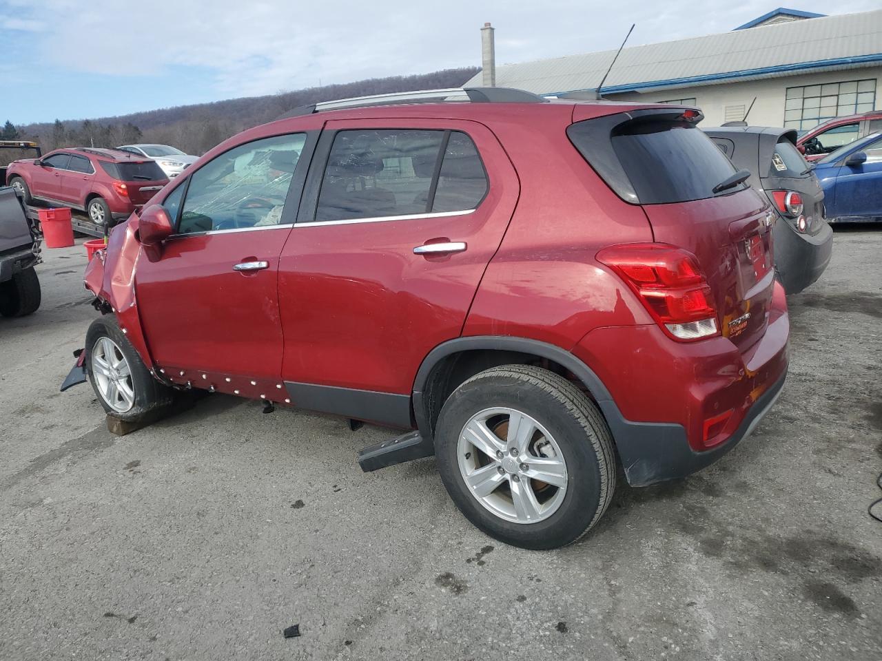 2019 CHEVROLET TRAX 1LT - Фото 2