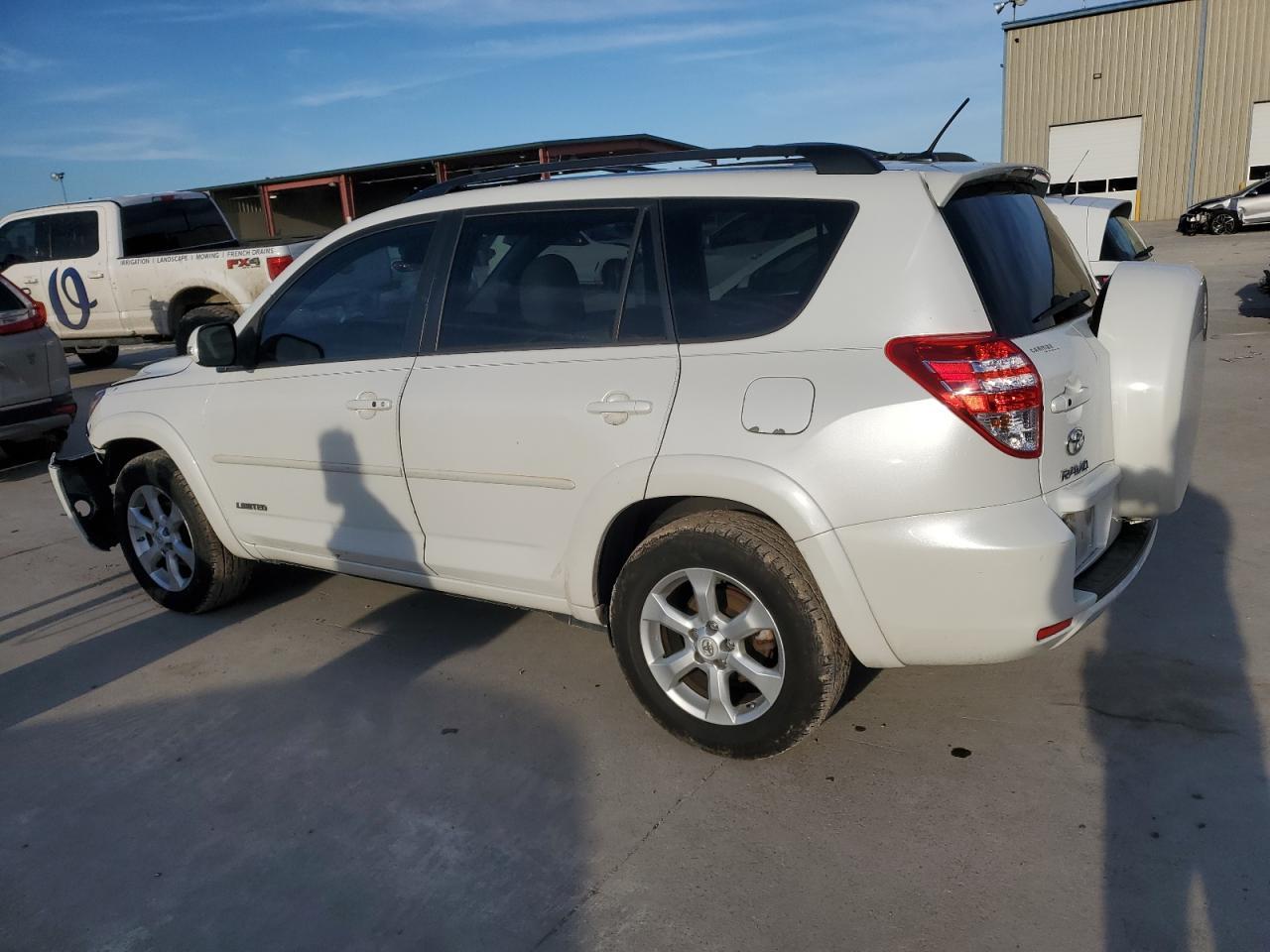 2011 TOYOTA RAV4 LIMIT - Фото 2
