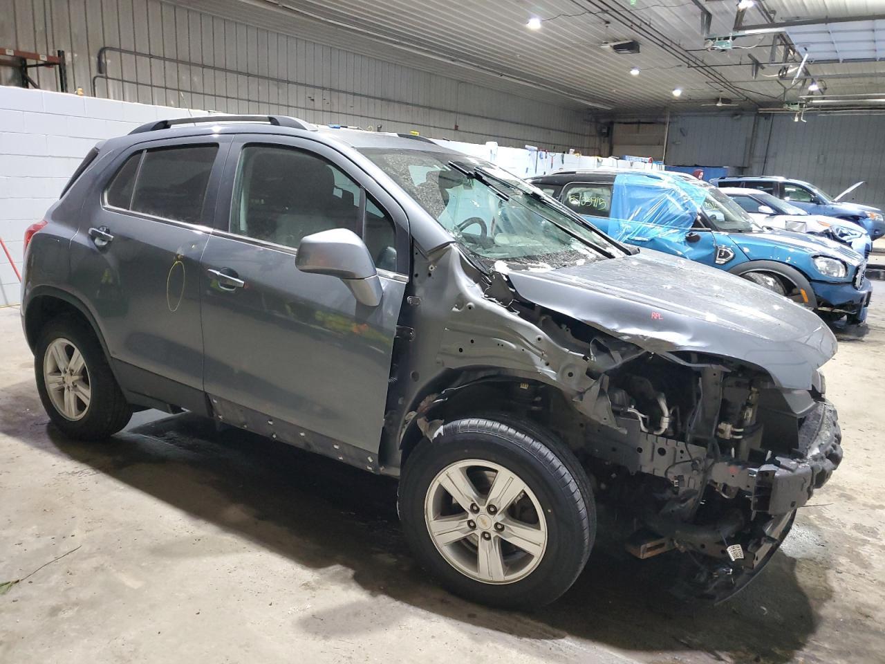 2015 CHEVROLET TRAX 1LT - Фото 4