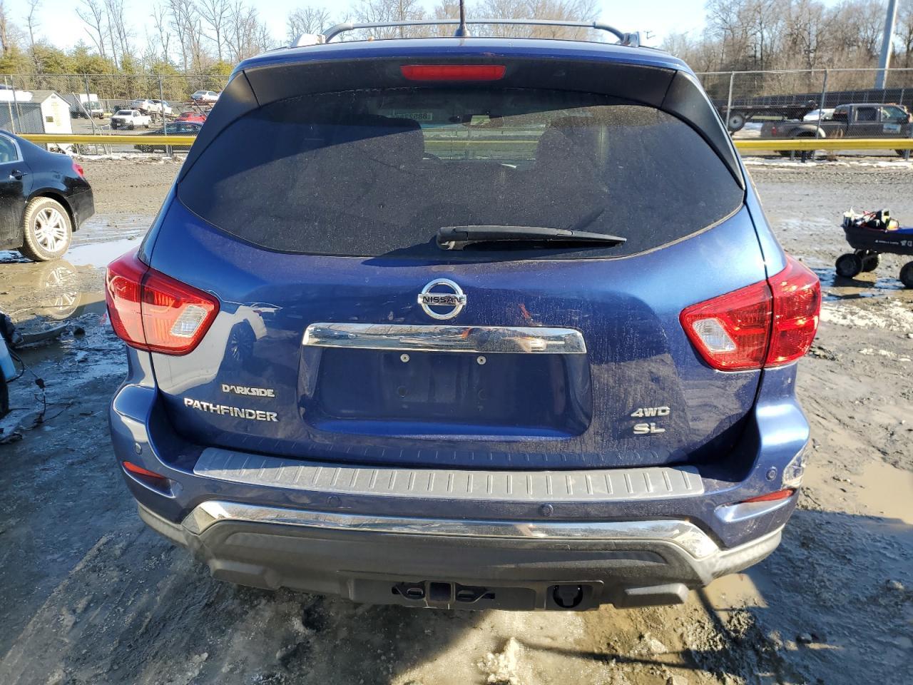 2017 NISSAN PATHFINDER - Image 6