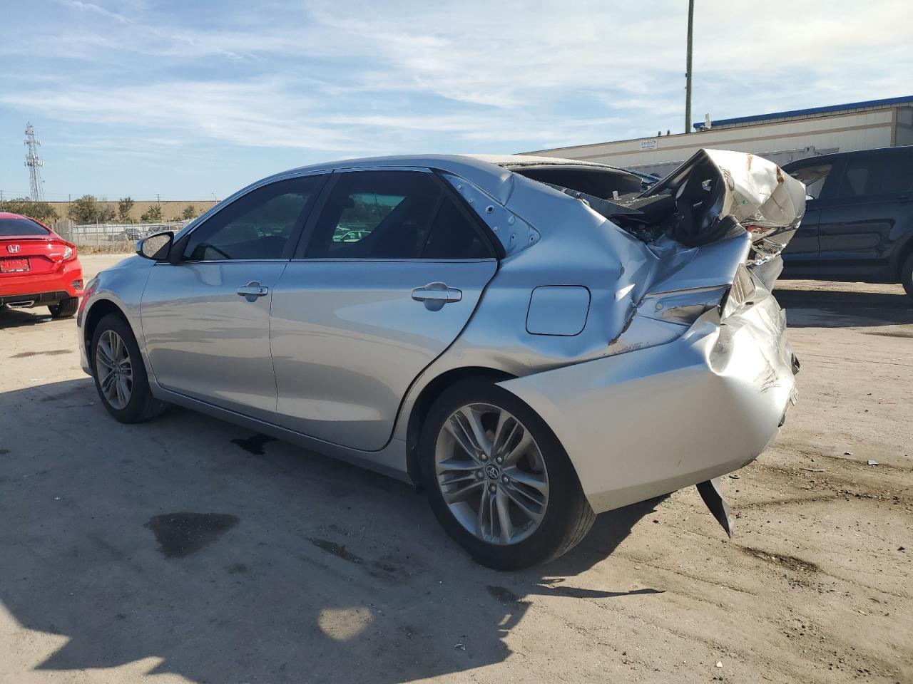 2017 TOYOTA CAMRY LE - Фото 2