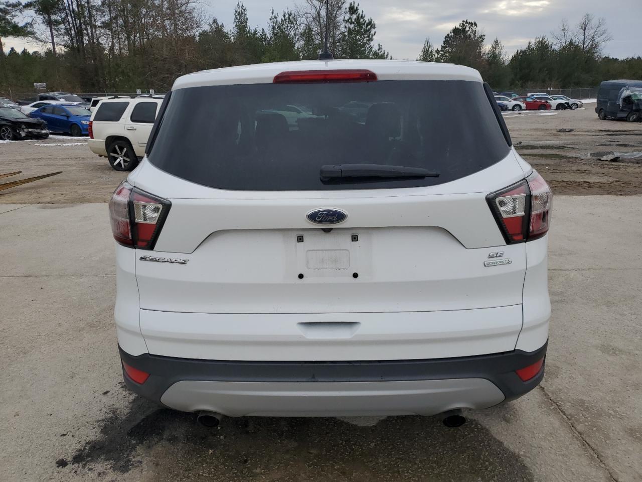 2017 FORD ESCAPE SE - Image 6
