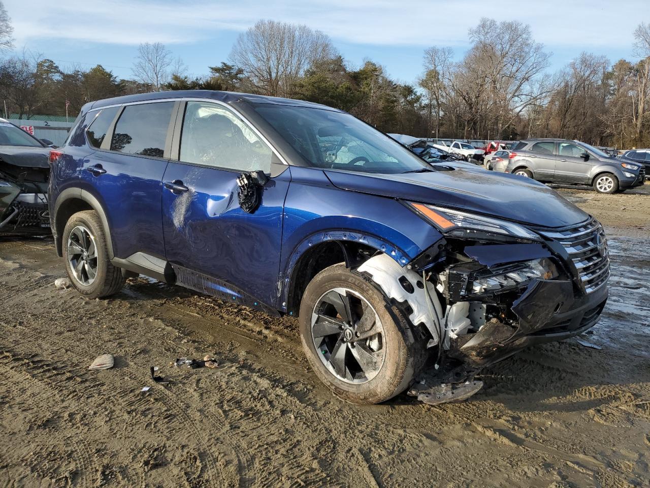 2024 NISSAN ROGUE SV - Image 4