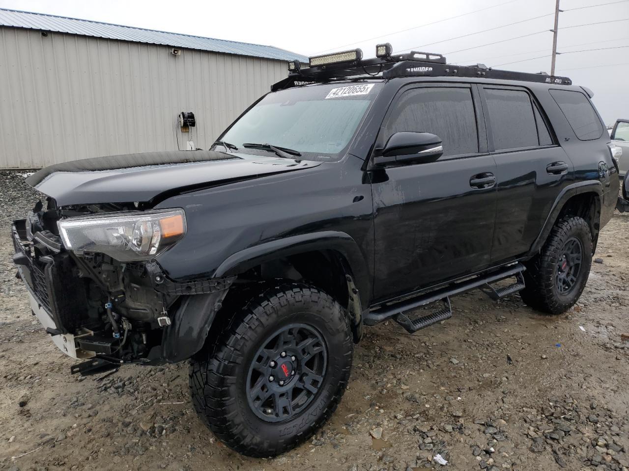2022 TOYOTA 4RUNNER SR