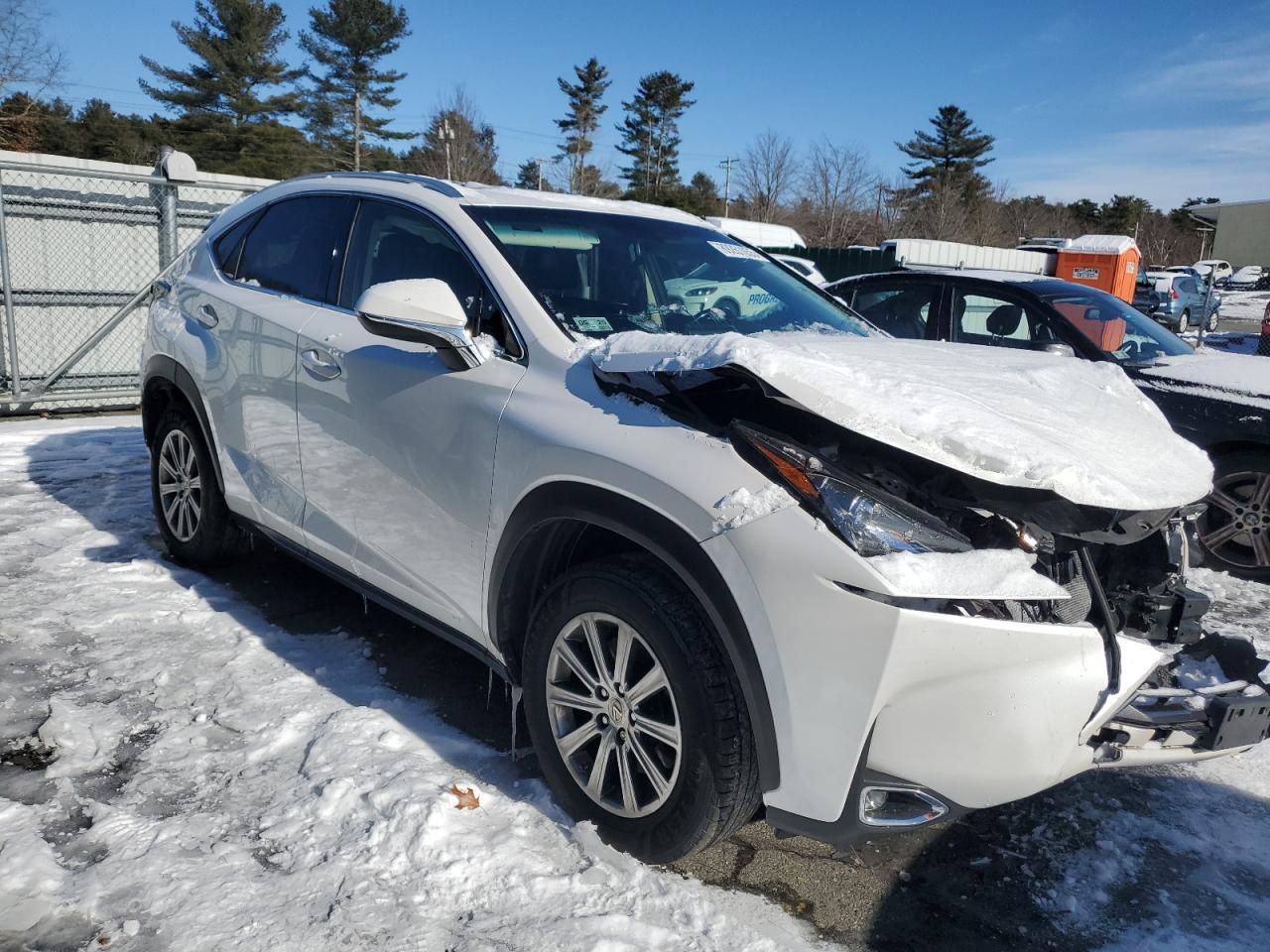 2017 LEXUS NX 200T BA - Фото 4