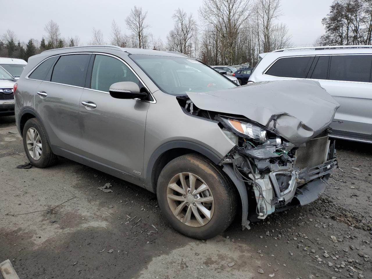 2017 KIA SORENTO LX - Image 4