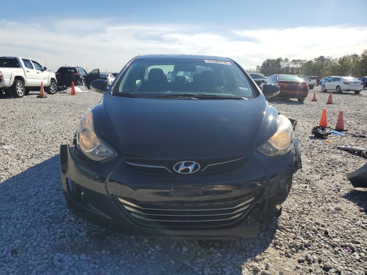 2013 HYUNDAI ELANTRA GL - Image 5
