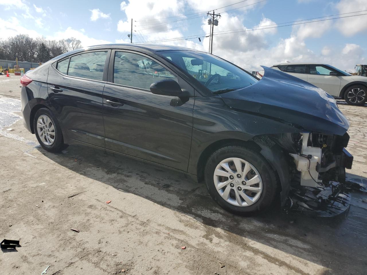 2017 HYUNDAI ELANTRA SE - Image 4