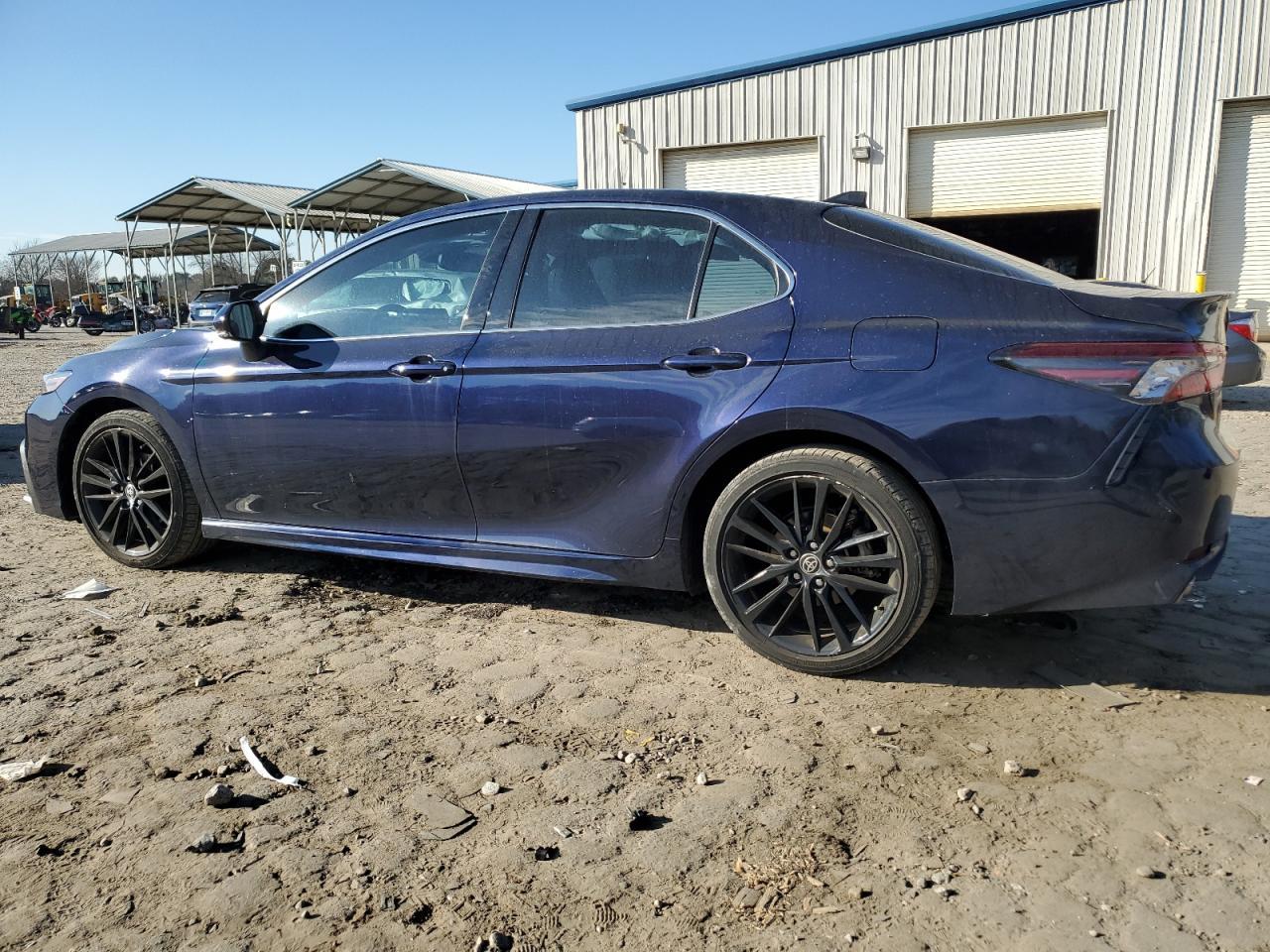 2021 TOYOTA CAMRY XSE - Фото 2