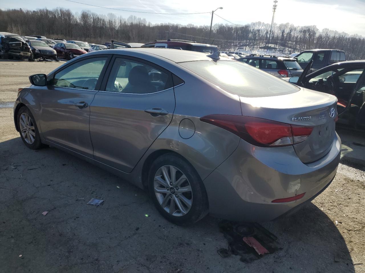 2015 HYUNDAI ELANTRA SE - Фото 2