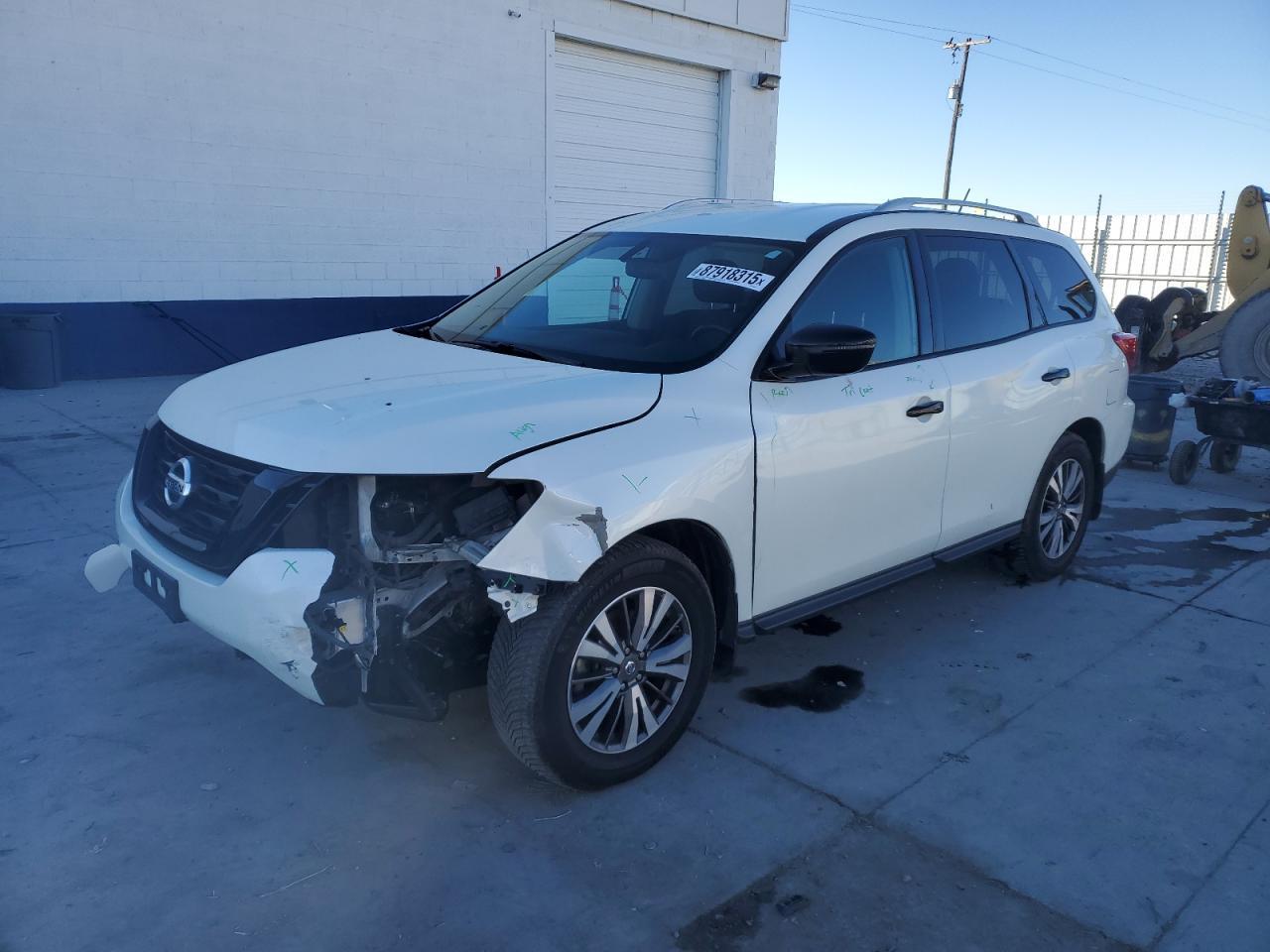 2017 NISSAN PATHFINDER