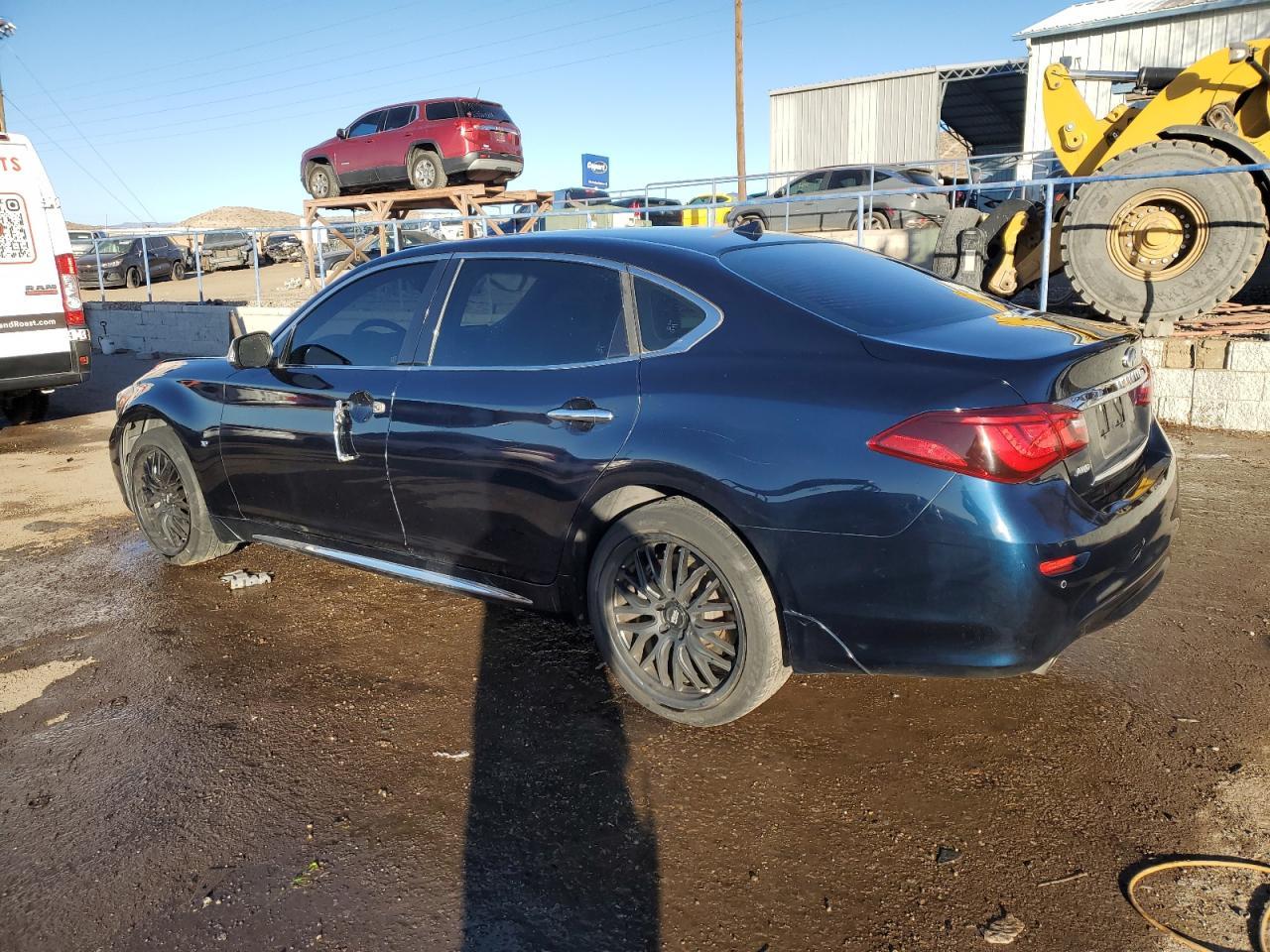 2015 INFINITI Q70L 3.7 - Image 2